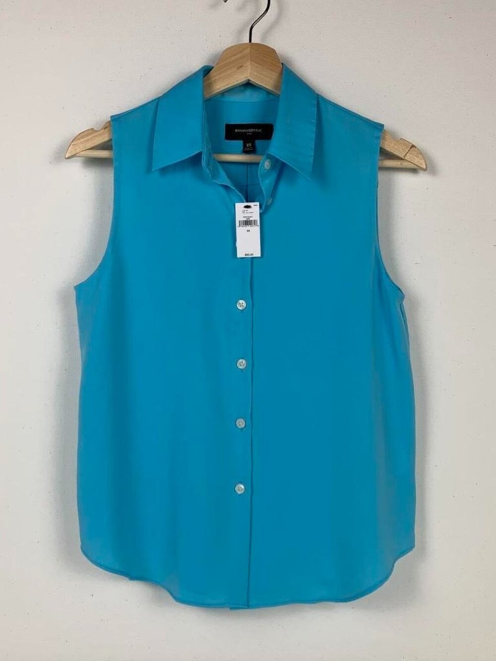 Banana Republic Women's New Blue Sleeveless Blouse XS - Perfect for Any Occasion